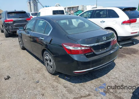 2017 Honda Accord Lx z USA, uszkodzony, nr VIN 1HGCR2F33HA259993